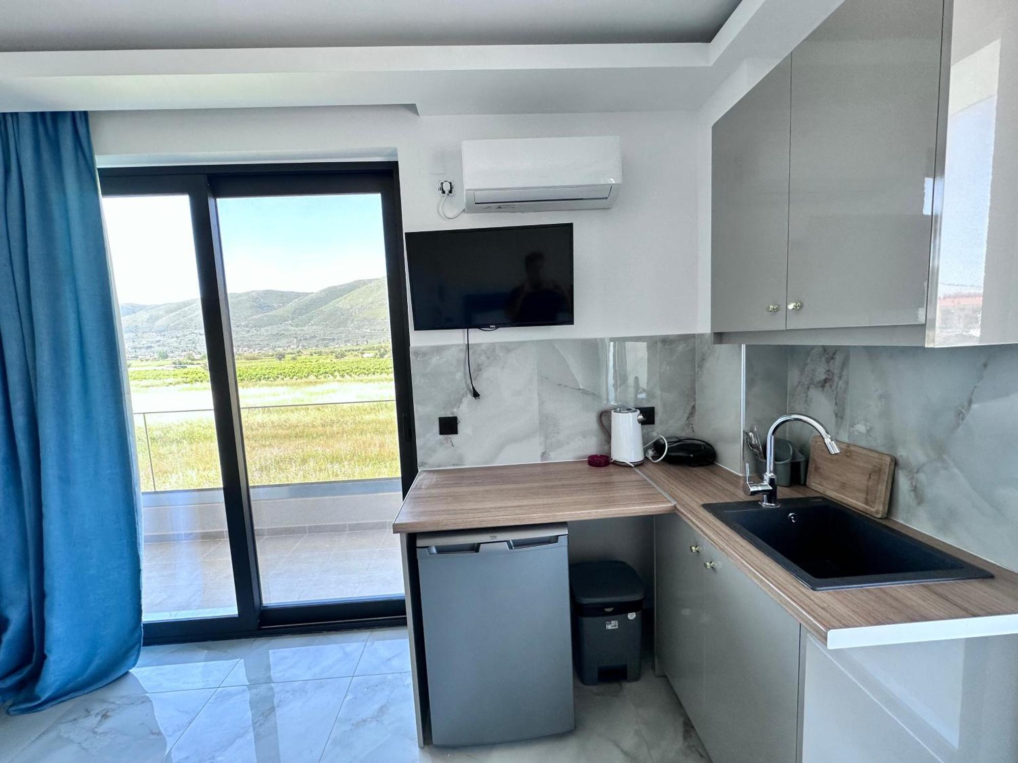 Central Studios Apartments Аликанас Екстериор снимка