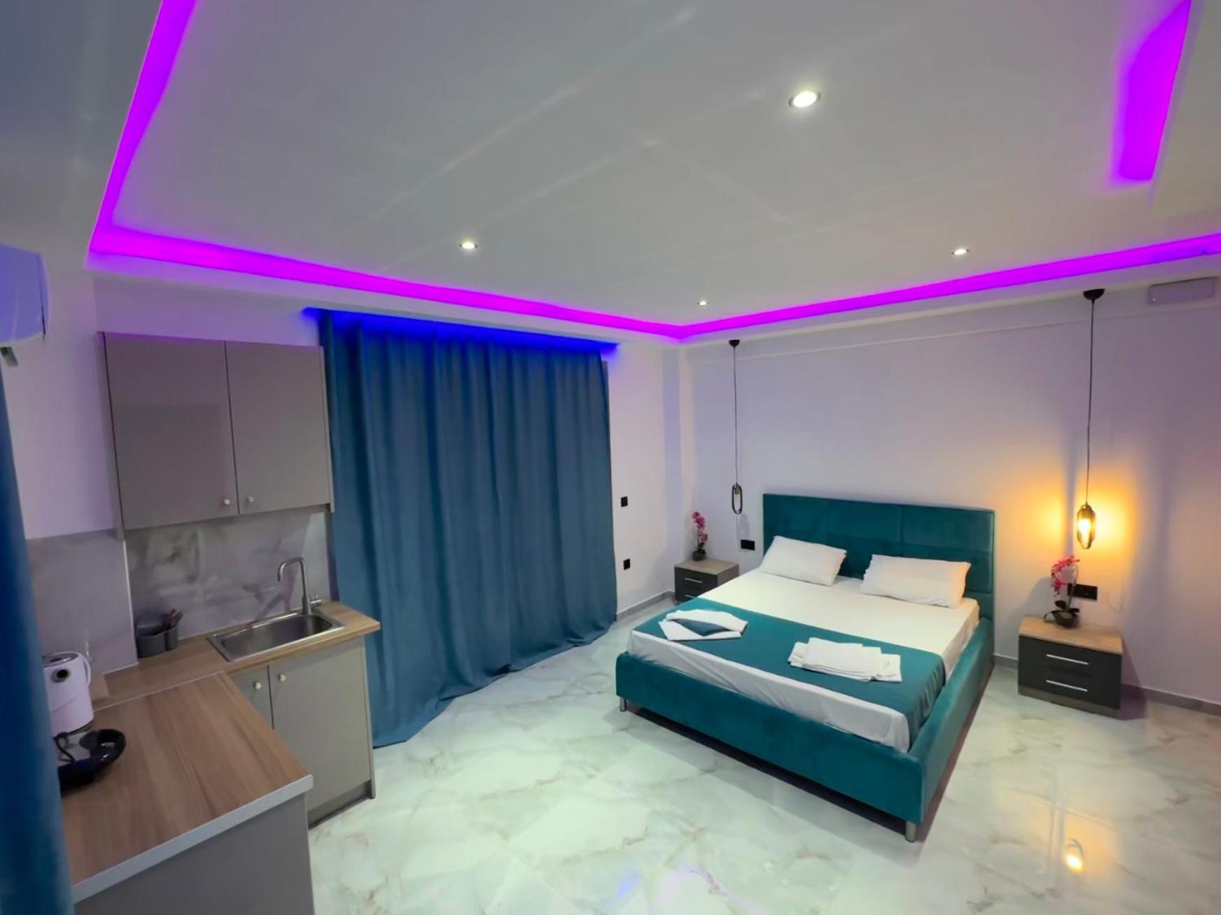 Central Studios Apartments Аликанас Екстериор снимка
