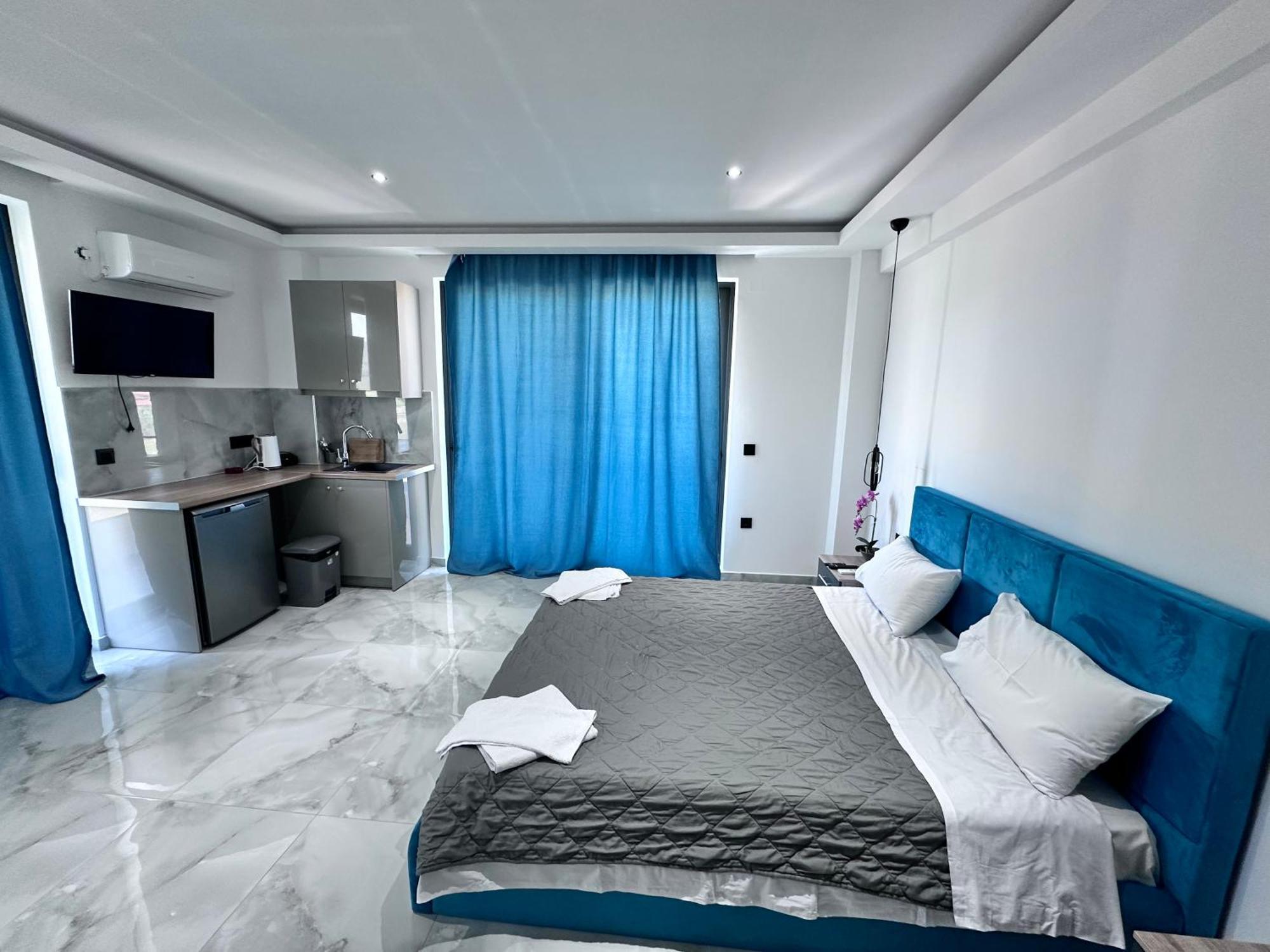 Central Studios Apartments Аликанас Екстериор снимка