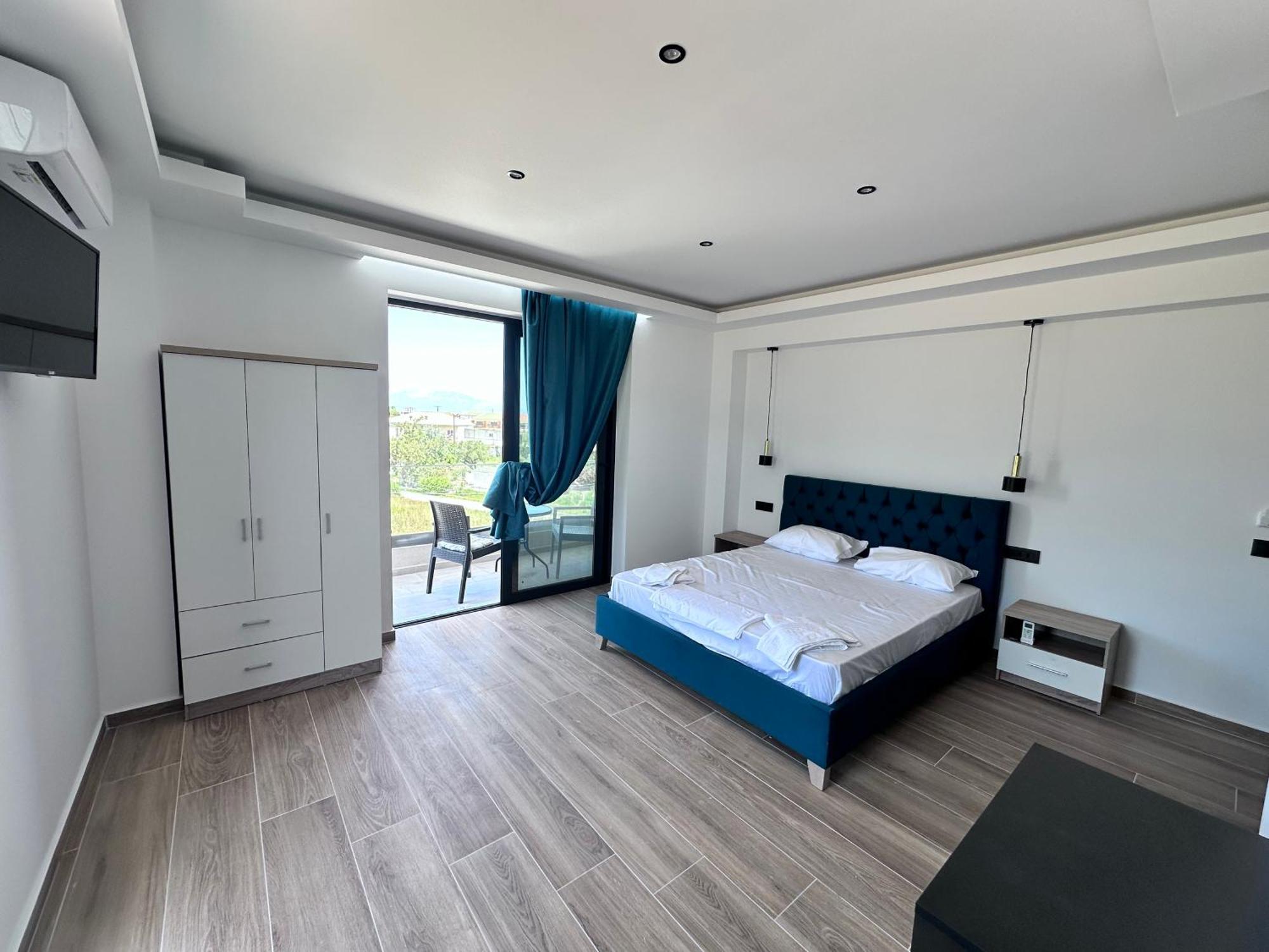 Central Studios Apartments Аликанас Екстериор снимка